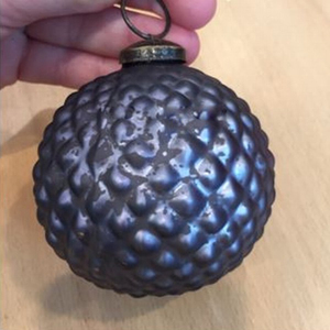 Boîte à décorations de Noël suspendue en métal noir, design moderne Père Noël, pour la décoration intérieure - Vente chaude - Product Image 1