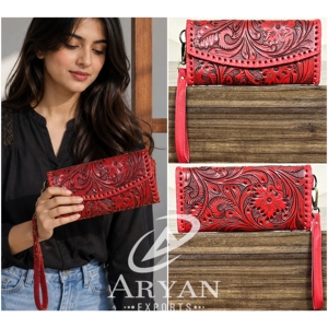 Cartera de mano de cuero vacuno rojo con grabado completo de la colección Retro Boutique 2026 para mujer, estilo bohemio floral, con tarjetero y monedero de muñeca - Product Image 1