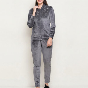 Ensemble 2 pièces pour femme, pantalon de jogging hiver uni à cordon de serrage et pull court, en velours orné de strass, coupe ajustée, respirant, vêtements de mode - Product Image 1