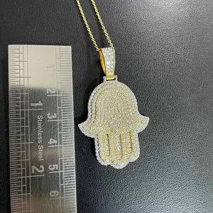 Colgante de Mano de Hamsa Iced Out con Moissanita, Estilo Hip Hop, de Plata de Ley 925 Bañada en Oro, con Micro Pavé de Moissanita - Product Image 4