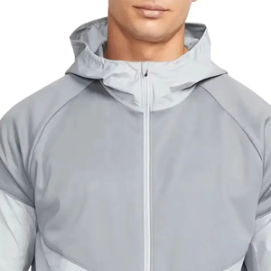 เสื้อแจ็คเก็ตแบบ unisex ผ้า softshell สีพื้น มีฮู้ด ซิปปิด กันน้ำ สำหรับกิจกรรมกลางแจ้ง ทรงปกติ ใส่ได้ในฤดูใบไม้ผลิ น้ำหนักเบา ผ้าไมโครฟลีซ ยืดหยุ่นได้ - Product Image 5