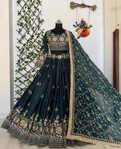 <b>Green</b> Embroidered Lehenga Choli Set Vintage Ethnic Women Dress with <b>Net</b> Dupatta for Wedding Party Winter Wear - Product Image 5