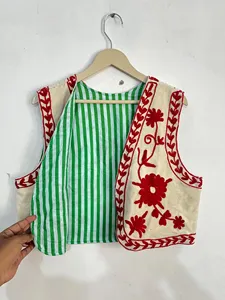 Chaleco de terciopelo color marfil Suzani para mujer, chaleco rojo con bordado floral a mano, estilo bohemio étnico, sin mangas. - Product Image 4