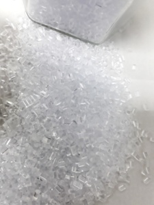 Resina HCPP Virgen de Alta Cristalinidad, Alta Resistencia a los Impactos, Resistente a los Rayos UV, Retardante de Llama HB, Grado Alimenticio, para Moldeo por Inyección y Fabricación de Botellas - Product Image 1