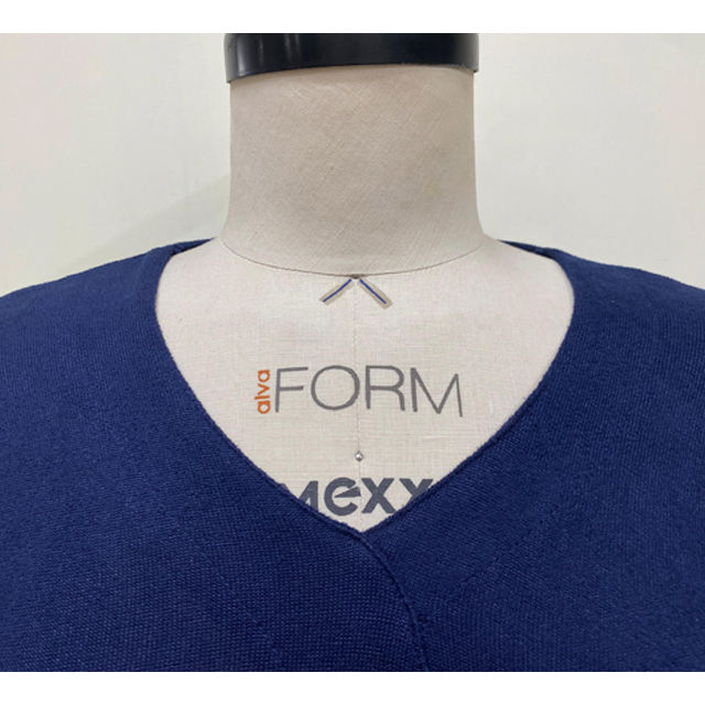 As per picture or customized color