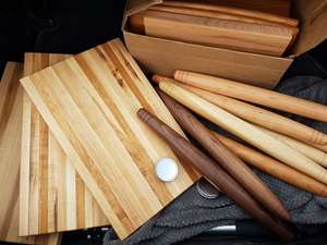 Rodillo de Masa Artesanal de Madera Maciza, Diseño Cilíndrico Liso, Peso Equilibrado, Acabado Natural, Ideal para Masa de Roti, Chapati y Repostería - Product Image 2