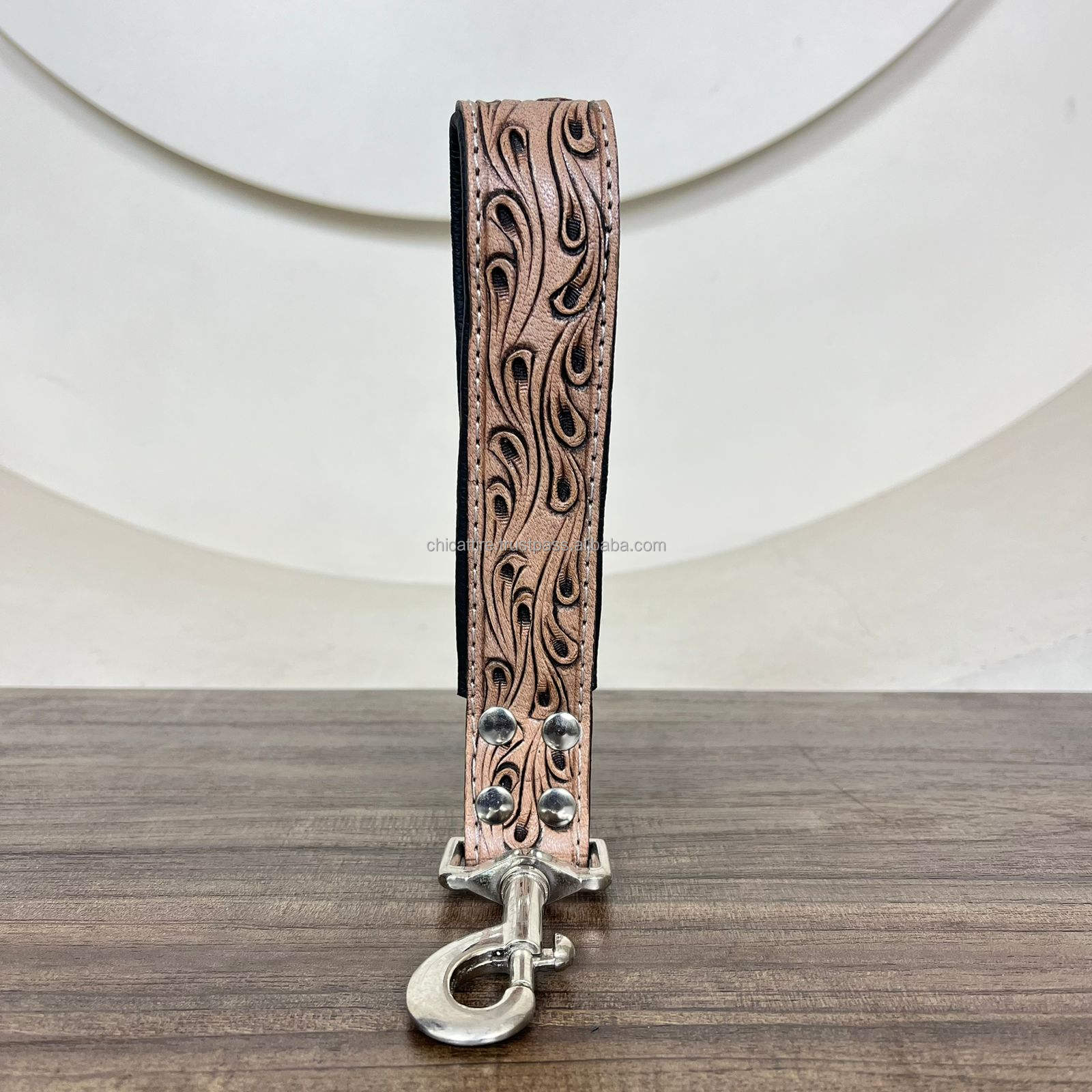 สีน้ำตาล