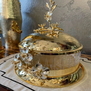 ชามแก้วใส่ช็อกโกแลตสุดหรู พร้อมฝาปิดลายดอกไม้สีทอง สำหรับจัดแสดงช็อกโกแลตที่บ้าน ใช้เสิร์ฟแขก และใส่ผลไม้อบแห้งในช่วงเทศกาล - Product Image 1