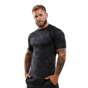 Maillot de compression sublimé pour homme, sous-vêtement technique OEM, t-shirt d'entraînement imprimé pour homme - Product Image 1