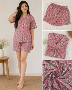 Conjunto de Pijama Corto de Algodón para Mujer con Estampado Floral Rosa Hecho a Mano, Camisa de Manga Corta y Pantalones Cortos, Conjunto Casual de Obra Maestra Hecha a Mano - Product Image 6