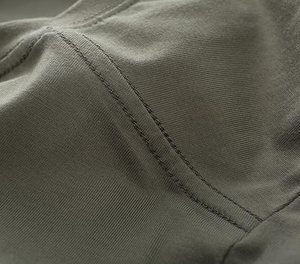 Camiseta Larga para Hombre, Cuello Redondo, Manga Corta, Largo Extendido, Transpirable, 100% Algodón, Estilo Urbano, Corte Holgado - Product Image 3