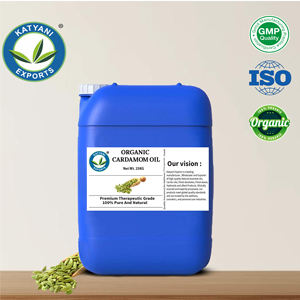 Aceite esencial de cardamomo orgánico de grado aromaterapéutico (Elettaria cardamomum) destilado al vapor. Formulación cosmética por Katyani Exports. - Product Image 4