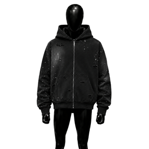 Sweat-shirt à capuche zippé noir pour homme, coupe oversize, style streetwear, en coton French Terry, imprimé par pulvérisation, design vieilli, collection automne, SOLDE - Product Image 1