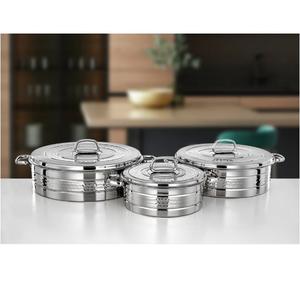 Ensemble de 3 plats ronds en acier inoxydable argenté faits à la main avec couvercle, parfaits pour les mariages, les réceptions et la décoration de table. - Product Image 1