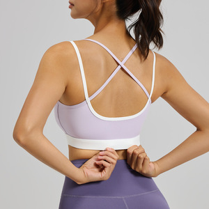 Black Seamless Sports Bra Scoop Neck Medium Support Yoga Bra For Women - Product Image 4