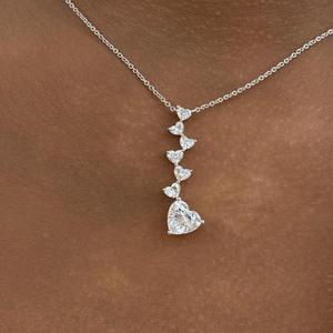 Collar con Colgante de Diamante en Forma de Corazón, Oro Blanco de 14K, Collar Romántico con Colgante de Corazón, Regalo de Aniversario para Mujeres Elegantes - Product Image 1