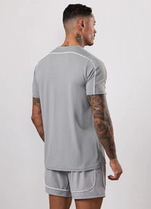 Conjuntos para Hombre Tallas Grandes, Logotipo Personalizado, Conjunto de Camiseta y Pantalones Cortos para Hombre con Ribete, Tela Transpirable, Conjunto de Verano de 2 Piezas para Hombre - Product Image 2