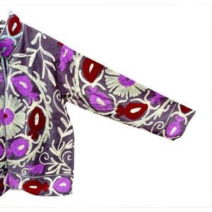 Chaqueta Elegante y Hermosa, Ecológica, Transpirable, con Bordado Floral y Rayas, Cuello Mandarín, para Mujer, Otoño-Invierno - Product Image 5