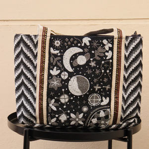Grand sac fourre-tout bohème chic pour femme, sac à main décontracté à ouverture supérieure avec perles, poignées en bambou, bandoulière chaîne par Whimsy Art Craft - Product Image 6