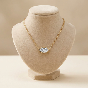 Pendentif de luxe personnalisé pour femme avec diamant de laboratoire couleur D plaqué or, taille brillant rond et taille fantaisie - Product Image 5
