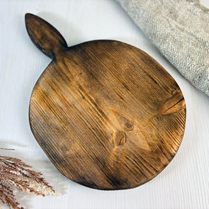 Planche à découper ronde en bois massif de style rustique, vintage, pour la cuisine, la découpe et le service, idéale pour les restaurants. - Product Image 1