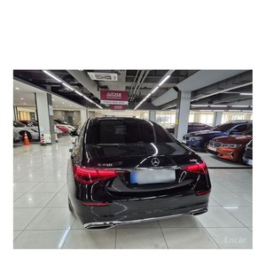 Mercedes-Benz Clase S S450L 4MATIC Modelo Diciembre 2023 con 28,025 km, Caja de Cambios Automática, Asientos de Cuero, Cámara Trasera - Product Image 4