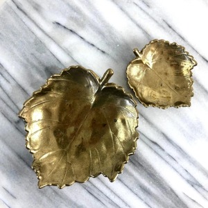 Vintage Leaf Plate <b>Set</b> Gold Finished Ideal For <b>Serving</b> Chocolates Dry Fruits And Small Snacks In Parties And Gatherings - Product Image 6