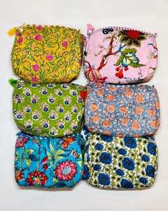 Large Capacity Portable Lipstick Cosmetic Bag 3pcs Floral Storage Bag Set Custom Logo Quilted Cotton Lightweight Toiletry Bags - Product Image 5