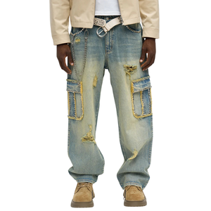 Jeans Cargo Azul Claro para Hombre, Corte Regular, Desgastados, con Parches y Bolsillos, Estilo Urbano Informal, Holgados, 100% Algodón, Color Sólido - Product Image 1