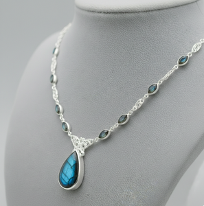 Collar de Labradorita para Mujer, 16 Pulgadas, 20 g, Corte Pera y Redondo de 8 mm, Chapado en Oro sobre Plata - Product Image 4