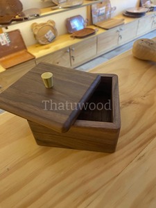 Caja de Almacenamiento Rectangular Moderna y Ecológica de Madera, Grabada con Láser, con Tapa, Diseño Simple, Acabado Natural, Hecha en Vietnam - Product Image 6