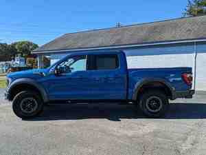 Ford F150 Raptor SuperCrew 4WD 2024, conduite à gauche, sièges en cuir, hybride turbo automatique, caméra arrière R15 - Product Image 2