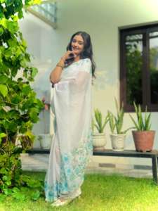 Sari de organza de seda con estampado floral, perlas y bordes de trabajo manual, sin arrugas, de secado rápido, para fiestas. - Product Image 6