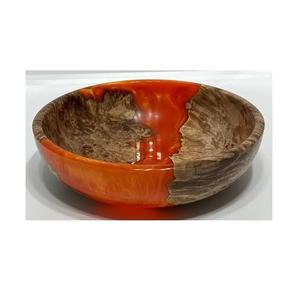 Bol en résine époxy et bois, conçu avec du bois véritable et une finition en résine lisse, pour accessoires de table haut de gamme. - Product Image 3