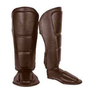 Protège-tibias marron légers pour adultes – Protection de base pour l'entraînement - Product Image 1