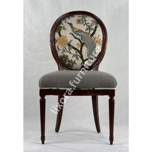 Chaise de salle à manger en bois massif artisanale de luxe, dossier ovale motif paon exotique, assise rembourrée grise - Product Image 5