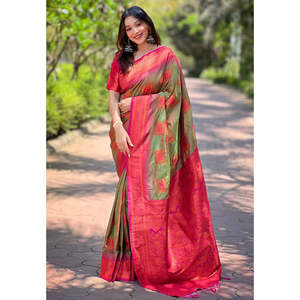 Sari en soie verte douce Mehendi avec contraste tissé Zari, vêtements indiens et pakistanais, Elite Weaves 0.65g - Product Image 3