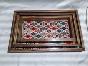 Juego más vendido de 3 bandejas de servicio de madera de mango natural con impresión personalizable - Product Image 4