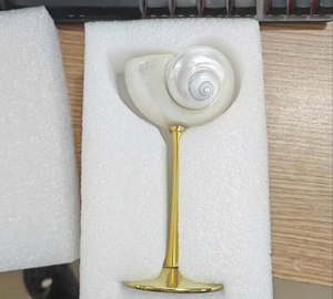 Copas de Vino de Cristal con Diseño Costero Hechas a Mano, Regalos para Damas de Honor y Aniversarios, Juego de Regalo para Cumpleaños y Despedidas de Soltero - Product Image 1