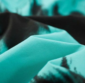 Camiseta Monocromática Definitiva - Algodón Orgánico de Alta Calidad - Estilo Sofisticado para Hombres Modernos - Declaración de Estilo sin Esfuerzo - Product Image 5