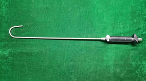 Retractor de Hígado Tipo Serpiente de Acero Inoxidable Laparoscópico, Instrumento Médico Quirúrgico Reutilizable de Mahfooz Instruments - Product Image 2