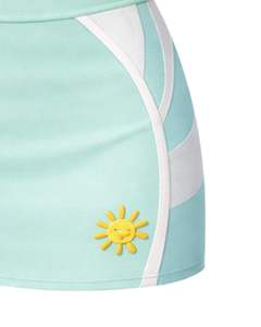 ชุดเซ็ตเสื้อครอปท็อปสีเขียวมิ้นท์และกระโปรงมินิสั้นสำหรับผู้หญิง ออกแบบโดยผู้ผลิต คอวี แขนกุด เอวสูง ทรงเข้ารูป ชุดสองชิ้นสำหรับฤดูร้อน - Product Image 6