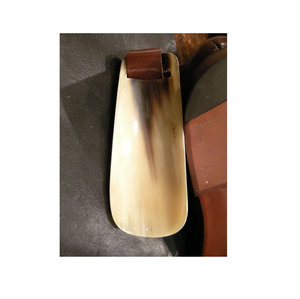 Corneta para Zapatos de Búfalo Auténtica con Logotipo Grabado, Tamaño Personalizado, Precio Económico, Artesanía Natural en Oferta - Product Image 3