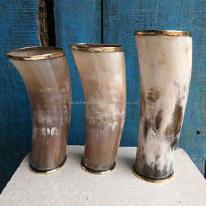 Coupe à boire artisanale en corne de viking longue, corne naturelle avec bordure en laiton à prix avantageux - Product Image 6