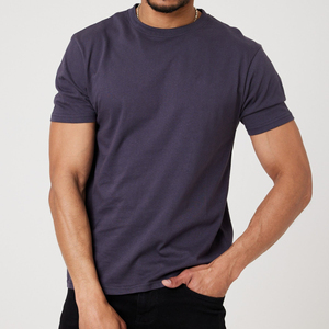 Camiseta de Manga Corta con Logotipo Personalizado, Nuevo Diseño, Estilo Veraniego, Corte Ajustado, Económica, al por Mayor, de Algodón Tejido para Hombre - Product Image 2