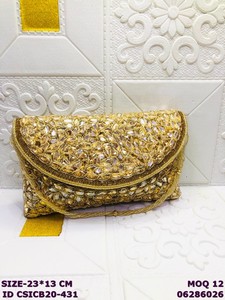 Bolso de Mano de Lujo para Mujer, Bordado con Cristales, Hecho a Mano |   Bolso de mano nupcial para fiesta de bodas con cadena desmontable - Product Image 4