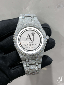 AARVA JEWELS Montre de plongée de luxe pour homme en acier inoxydable, boîtier de 40 mm, cristal saphir, mouvement à quartz analogique, bracelet de 20 mm - Product Image 1