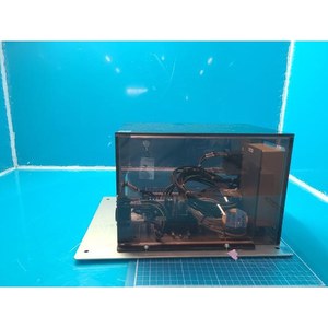 Caja de control de sensor de fugas Hitachi M-501AW (1 unidad) - Piezas de equipos semiconductores usados como tal - Product Image 1