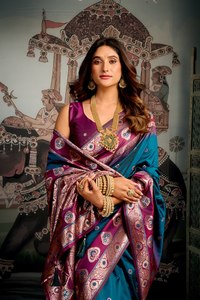Drape <b>Yourself</b> in Elegance Make Every Moment Royal Indulge in Timeless Grace Saree Silk Nett Fabric Heavy Premium Soft Silk - Product Image 4