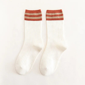 Chaussettes en coton personnalisées pour femmes, style preppy à rayures et cœurs, vente en gros - Product Image 3